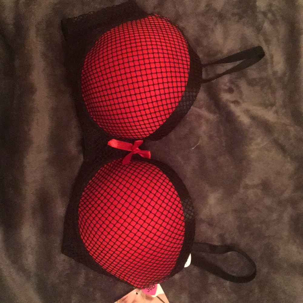 Red and black bra by Black Fushia
